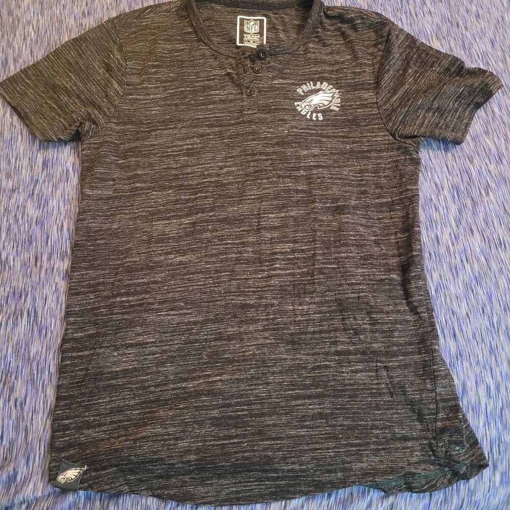 PHILADELPHIA EAGLES WOMENS NFL SHIRT SIZE M.. O-21